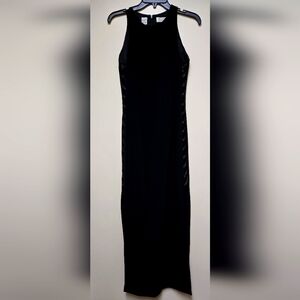 NITELINE by Della Roufogali